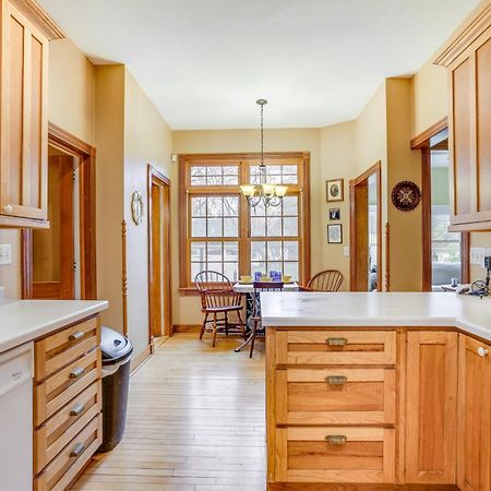 Eau Claire Retreat Close To Chippewa Riverfront! Dış mekan fotoğraf